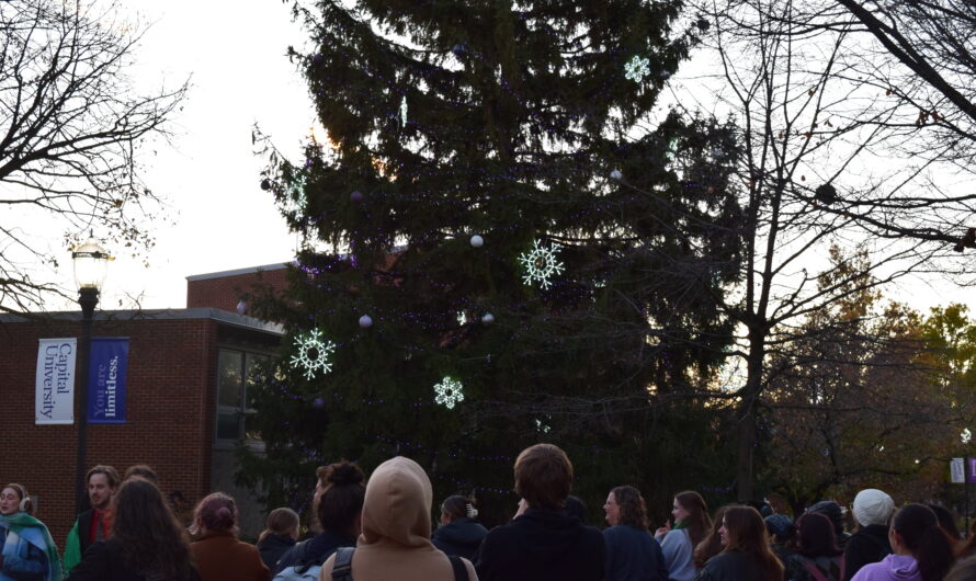 Students’ holiday cheer outshines technical difficulties at annual Tree Lighting Ceremony