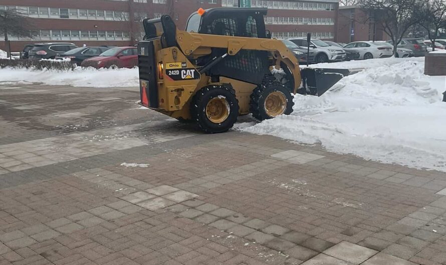 Following snowstorm, students are frustrated with understaffed facilities department 